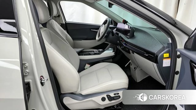 Kia EV6 2022 Жемчужный цвет из Кореи, фото 2