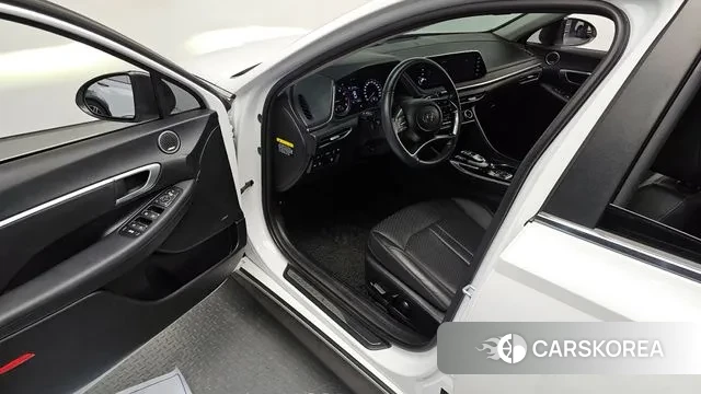 Hyundai Sonata (DN8) 2019 Белый из Кореи, фото 2