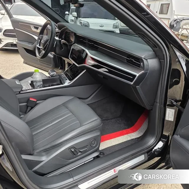 Audi A6 (C8) 2023 Черный из Кореи, фото 2