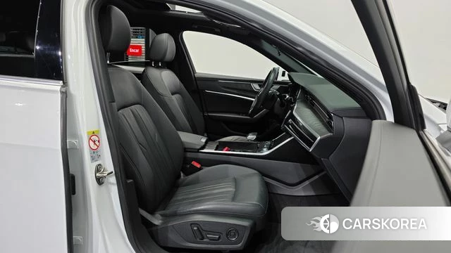 Audi A6 (C8) 2021 Белый из Кореи, фото 2