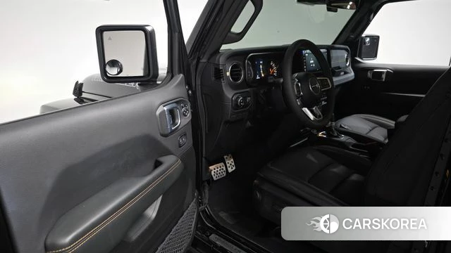 Jeep Wrangler (JL) 2024 Черный из Кореи, фото 2