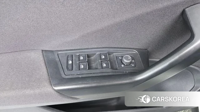 Volkswagen T-Roc 2022 Белый из Кореи, фото 2