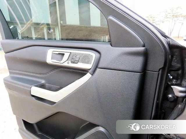 Ford Explorer 6th Generation 2021 Серый из Кореи, фото 2