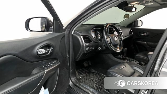Jeep Cherokee (KL) 2021 Серый из Кореи, фото 2