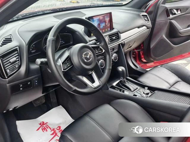 Mazda CX-4 2023 Красный из Китая, фото 2