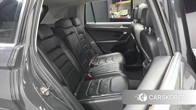 Volkswagen Tiguan second Generation 2018 Серый из Кореи, фото 2