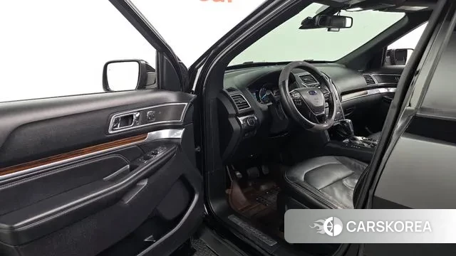 Ford Explorer 2018 Черный из Кореи, фото 2