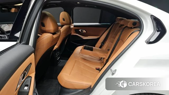 BMW 3 Series (G20) 2025 Белый из Кореи, фото 2