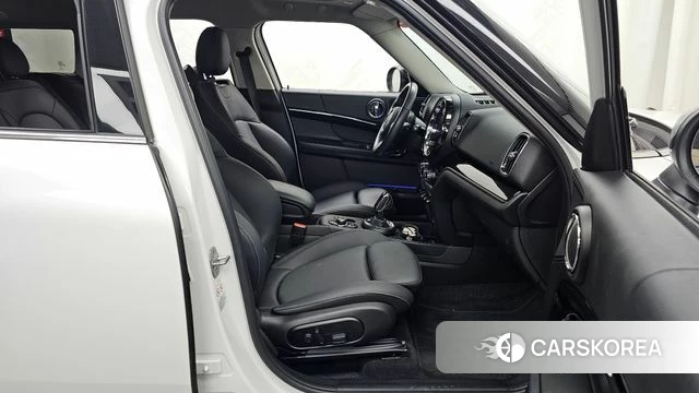 Mini Cooper Countryman 2023 Белый из Кореи, фото 2