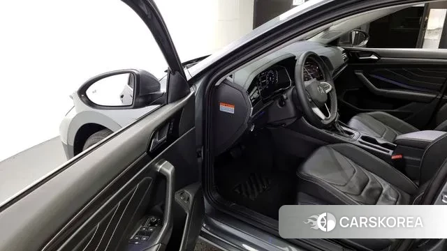 Volkswagen 7th Generation of Jetta 2023 Серый из Кореи, фото 2