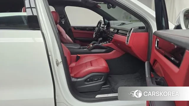 Porsche Cayenne (PO536) 2022 Белый из Кореи, фото 2