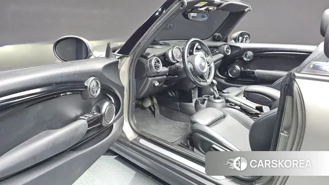 Mini Cooper Convertible 2019 Серый из Кореи, фото 2