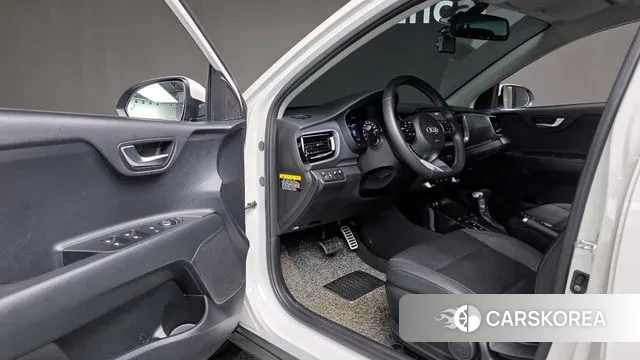 Kia Stonic 2020 Белый из Кореи, фото 2