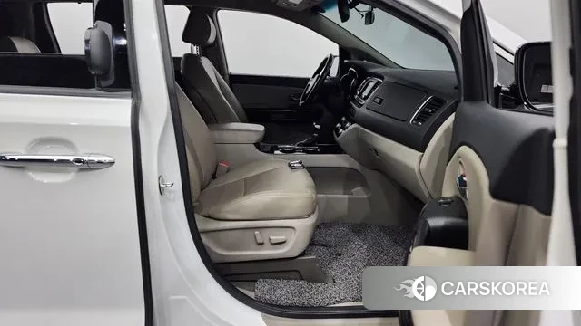 Kia The New Carnival 2020 Белый из Кореи, фото 2