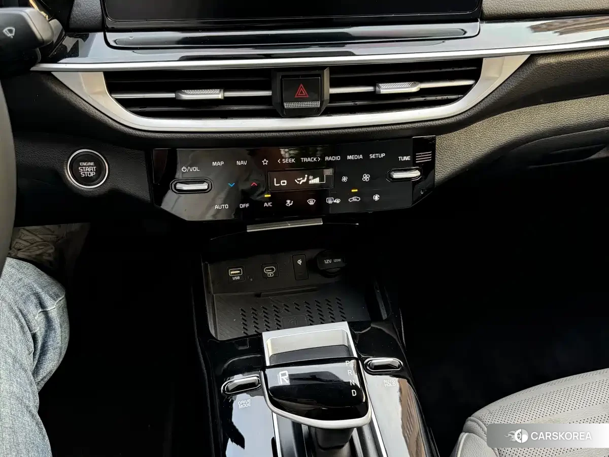 Kia K3 2024 Белый из Китая, фото 2