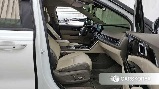 Kia Carnival 4th generation 2022 Белый из Кореи, фото 2