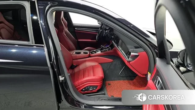 Porsche Panamera (971) 2022 Черный из Кореи, фото 2