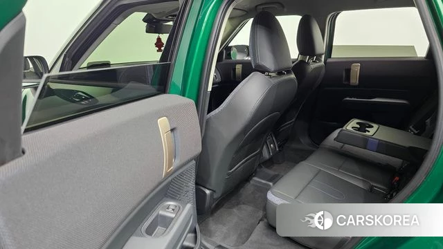 Mini Cooper S Countryman 3rd Generation 2024 Зеленый из Кореи, фото 2