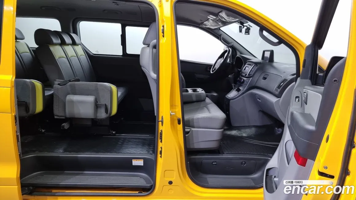 Hyundai The New Grand Starex 2018 Желтый из Кореи, фото 2