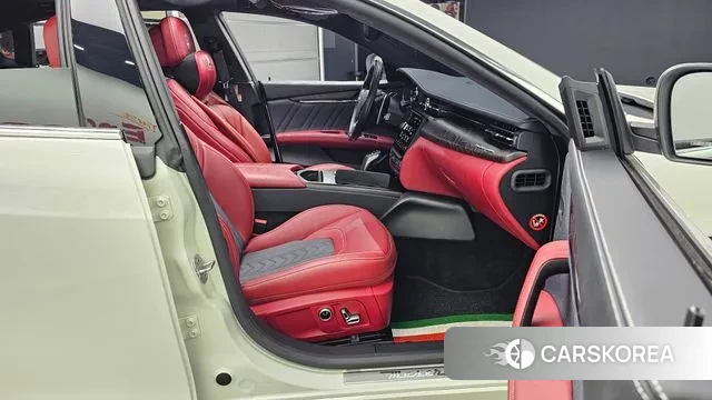 Maserati Quattroporte 2021 Белый из Кореи, фото 2