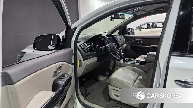 Kia All New Carnival 2018 Белый из Кореи, фото 2
