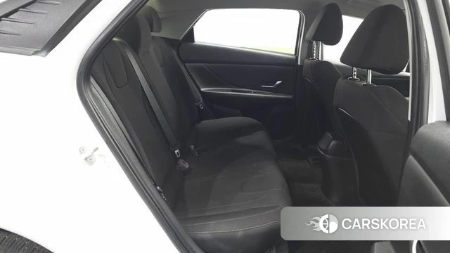 Hyundai Avante (CN7) 2022 Белый из Кореи, фото 2