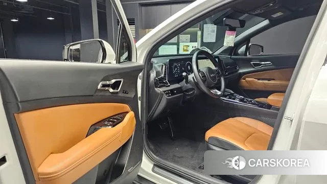 Kia Sportage 5th Generation Hybrid 2024 Белый из Кореи, фото 2