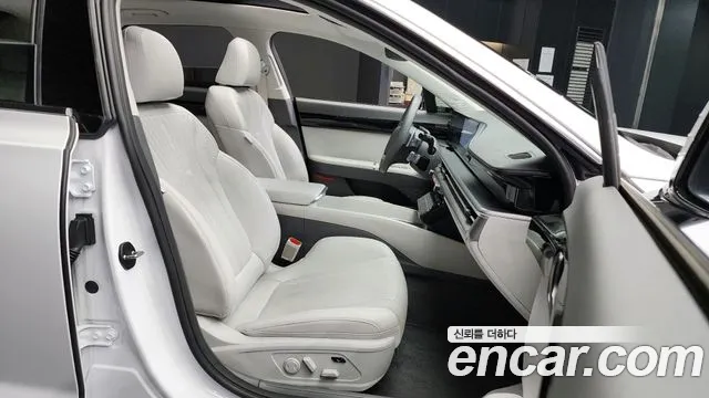 Hyundai Grandeur (GN7) id 2660386 из Кореи 2