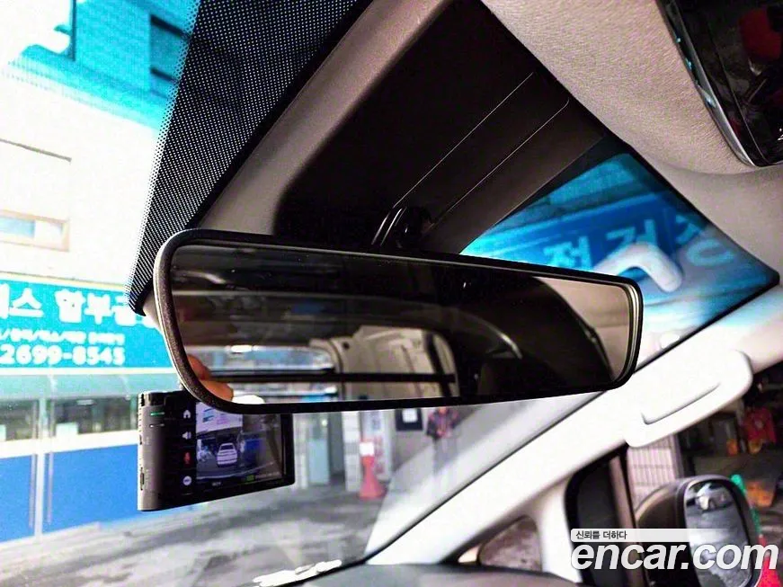 Hyundai Staria 2023 Белый из Кореи, фото 2