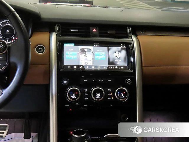 Land Rover Discovery 5 2018 Черный из Кореи, фото 2