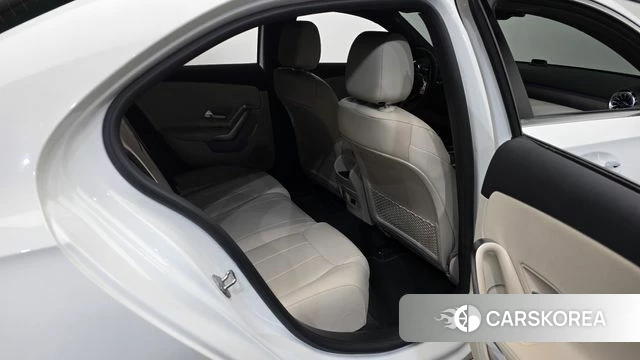 Mercedes-Benz A-Class W177 2022 Белый из Кореи, фото 2