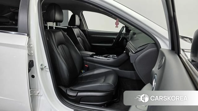 Hyundai Sonata (DN8) 2019 Белый из Кореи, фото 2