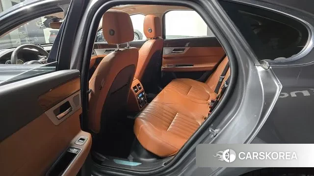 Jaguar XF (X260) 2019 Серый из Кореи, фото 2