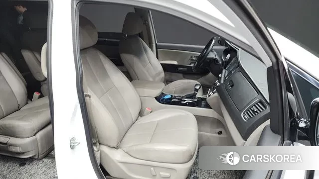 Kia The New Carnival 2019 Белый из Кореи, фото 2