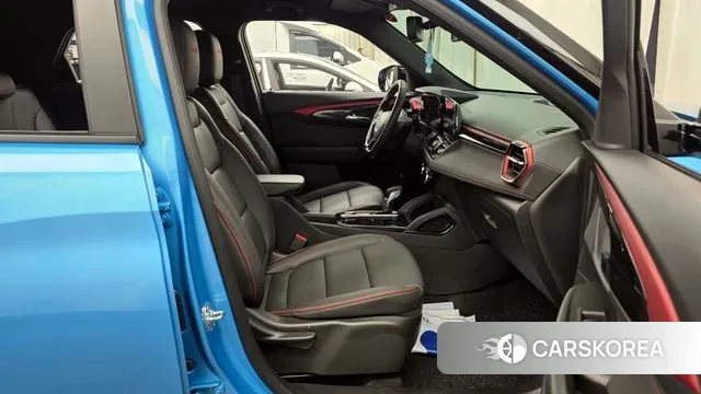 Chevrolet (GM Daewoo) The New Trail Blazer 2024 Синий из Кореи, фото 2