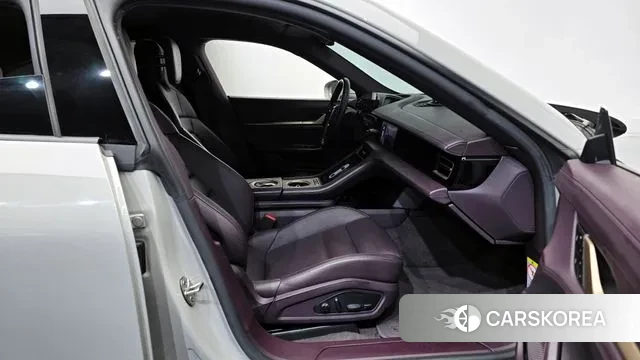 Porsche Taycan 2022 Серебристо-серый из Кореи, фото 2