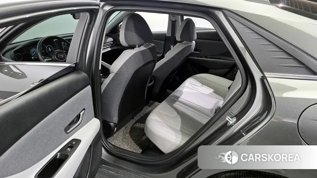 Hyundai Avante Hybrid (CN7) 2022 Серый из Кореи, фото 2