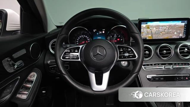 Mercedes-Benz C-Class W205 2018 Белый из Кореи, фото 2