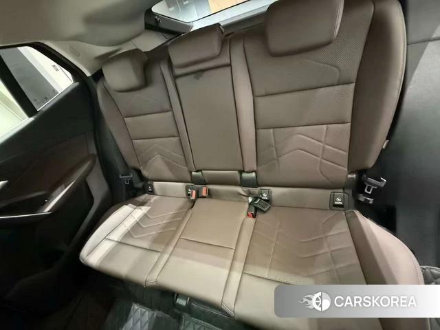 BMW X2 (import) 2024 Серебристо-серый из Китая, фото 2