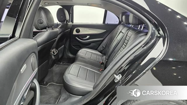 Mercedes-Benz E-Class W213 2019 Черный из Кореи, фото 2