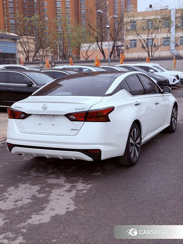 Nissan Teana 2022 Белый из Китая, фото 2