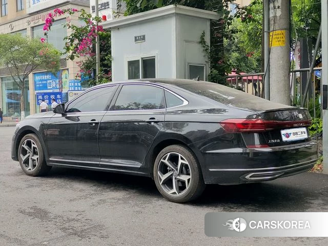 Volkswagen Passat 2025 Черный из Китая, фото 2