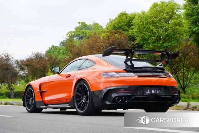 Mercedes-Benz AMG GT 2023 Оранжевый из Китая, фото 2