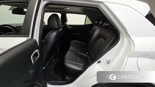 Hyundai Venue 2022 Белый из Кореи, фото 2