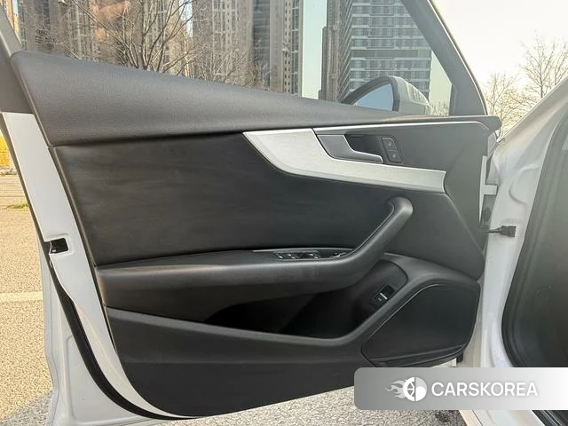 Audi A4L 2021 Белый из Китая, фото 2