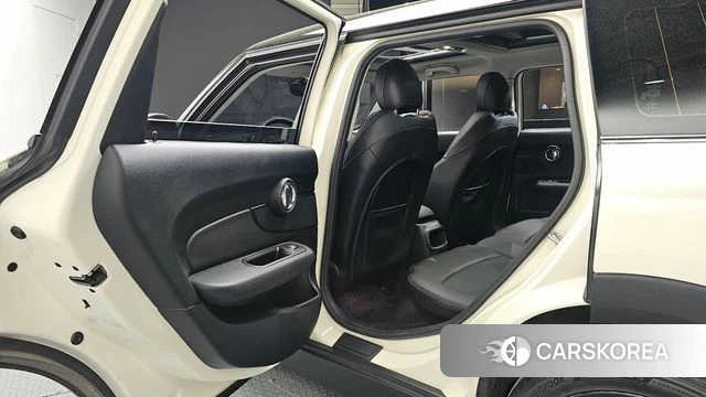 Mini Cooper D Clubman 2020 Жемчужный цвет из Кореи, фото 2