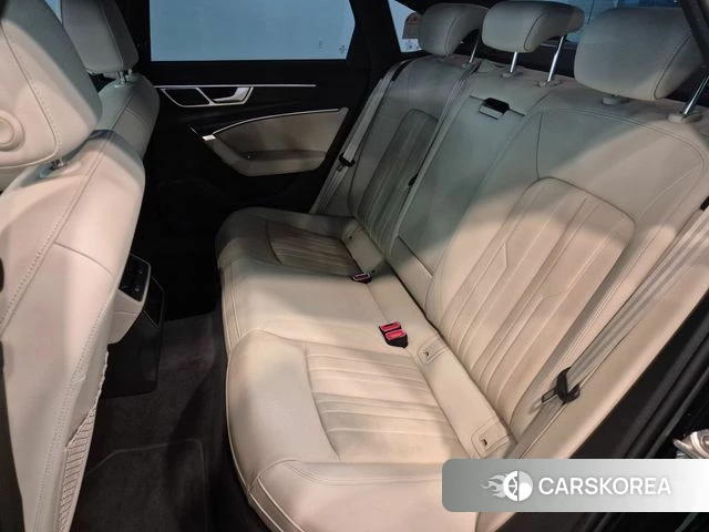 Audi A6 (C8) 2023 Черный из Кореи, фото 2