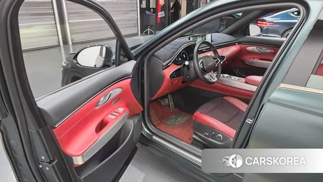 Genesis GV70 2021 Темно-зеленый из Кореи, фото 2