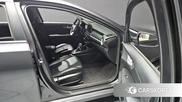 Kia Come New K3 2018 Серый из Кореи, фото 2