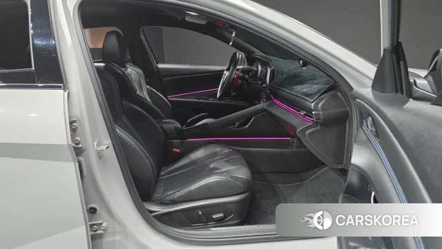 Hyundai Avante (CN7) 2022 Серебристо-серый из Кореи, фото 2